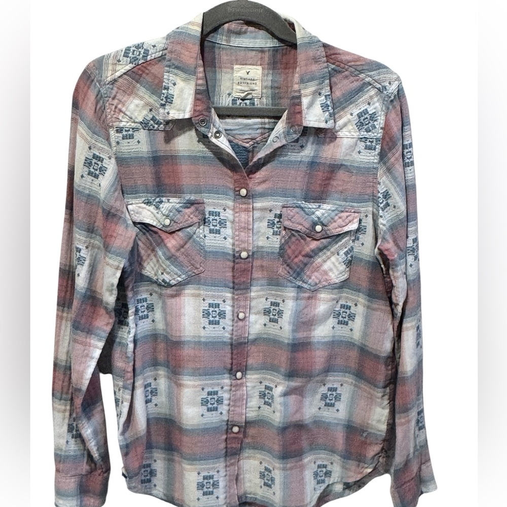 American Eagle Outfitters Plaid Button-Up Shirt in Dusty Blue & Mauve